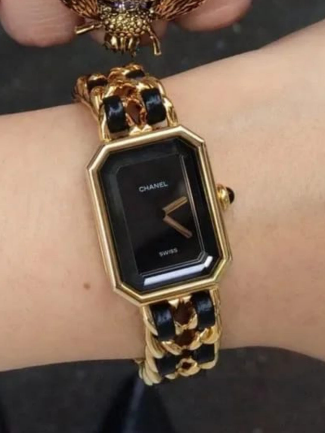 CHANEEL WOMEN WATCH